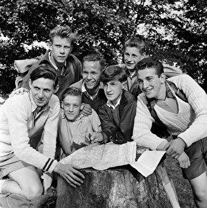 01475 Prints: 20 members of the National Association of Boys Clubs are undergoing a course to qualify