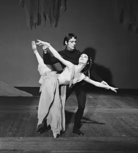 00266 Prints: 21 year old ballet dancers Georgina Parkinson on stage at the Royal Opera House in Covent