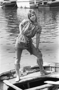This 21 year old, ratty haired, green eyed Katy Manning was picked from an audition of 70