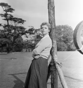 01229 Prints: 24 year old actress Jill Bennett. 12th August 1955