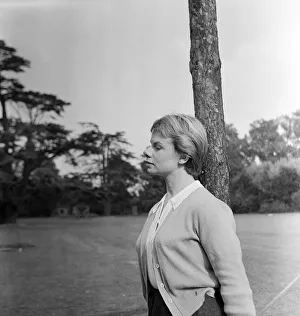 01229 Prints: 24 year old actress Jill Bennett. 12th August 1955