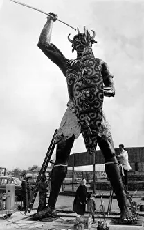 A 35 foot figure of a Zulu warrior being erected at the entrance to Coventry Zoo Park