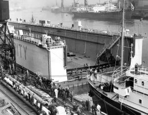 00081 Prints: This 400 foot floating dock, built by Swan Hunter and Wigham Richardson