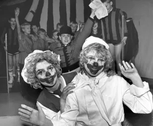 Clowns Prints: 60 pupils at De Brus School put on a two-hour show of circus skills for parers