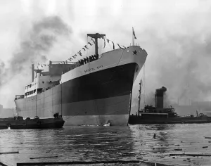 00094 Prints: The 8, 000 ton ship Bristol City after being launched from John Readhead