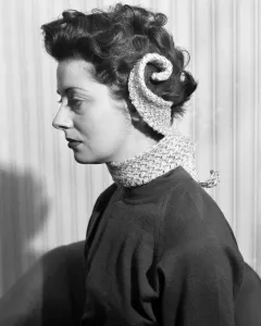 Mannequin Prints: One of the 95 Way Hats'that cost 10 guineas in white nylon and gold thread