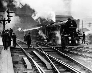 00481 Prints: The A1 class locomotive number 4472, Flying Scotsman