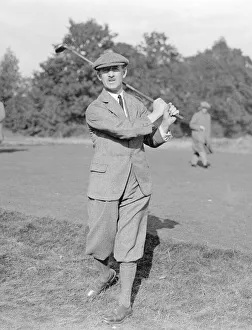 Golfer Prints: Abe Mitchell Golfer October 1923 Wearing plus fours