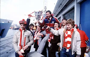 Core93 Prints: Aberdeen manager Alex Ferguson with members of his team hold the European Cup Winners Cup