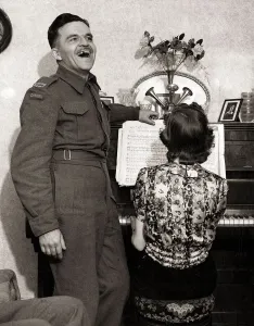 00190 Prints: ABWW2 - 19 Private E. R. Horton from Alberta Edmonton Canada singing