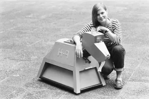 00284 Prints: Ace played by Sophie Aldred seen here with the doctors robot dog K9. 12th September 1987