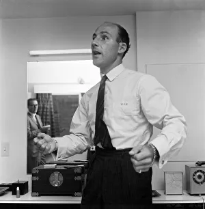 01156 Prints: Ace race driver Stirling Moss is now Stirling Moss Limited