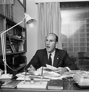 01156 Prints: Ace race driver Stirling Moss is now Stirling Moss Limited