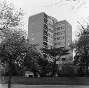 The Ackroydon Estate skyscraper village adjoining Wimbledon Common