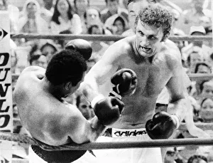 Action during the heavyweight world title fight between American Muhammad Ali