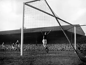 Action during the league match between Manchester United and Everton February 1957