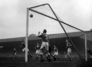 Action during the league match between Manchester United and Everton February 1957