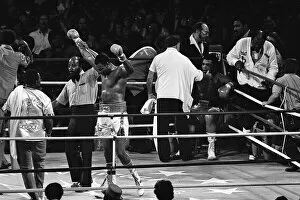 August Collection: Action during the world heavyweight title fight between challenger Muhammad Ali