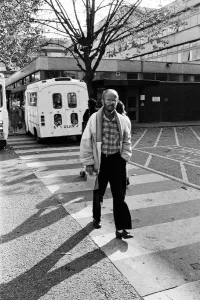 01047 Prints: Actor Douglas Lambert who has been diagnosed with AIDS leaving St Stephens Hospital
