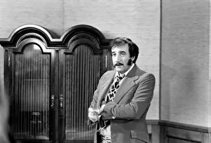 Images Dated 7th February 1975: Actor / Humour / comedy. Peter Sellers filming 'Pink Panther'