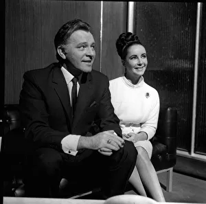 Actor Richard Burton with Elizabeth Taylor in December 1962