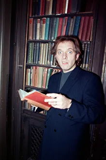 00624 Prints: Actor Rik Mayall, at a press call for The New Statesman television programme