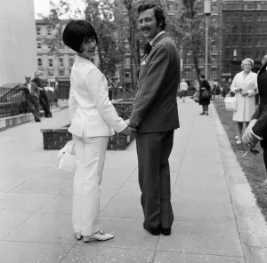 01053 Prints: When actor Robin Hunter was married today at Caxton Hall his actress bride Amanda Barrie