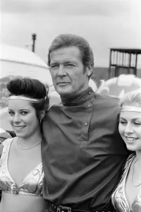 00946 Prints: Actor Roger Moore on location at the RAF Upper Heyford, Oxon