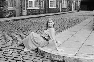 Actor Sarah Lancashire in a 1987 photo shoot on the cobbles of the set of Coronation