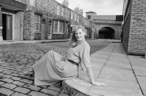 Actor Sarah Lancashire in a 1987 photo shoot on the cobbles of the set of Coronation