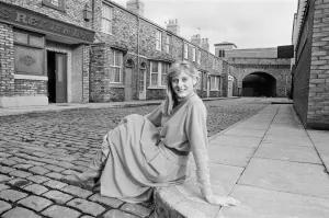Actor Sarah Lancashire in a 1987 photo shoot on the cobbles of the set of Coronation