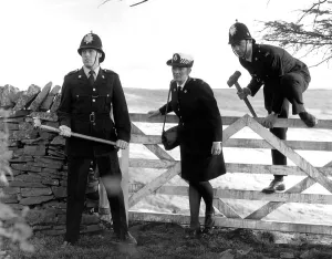 00088 Prints: Actors ready to raid a farm in the Alston area of Northumberland in 1984