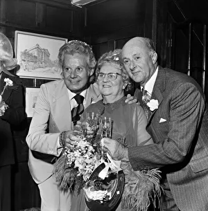 Bridge Prints: Actress Ann George marries Gordon Buckingham in Yarmouth Parish Church