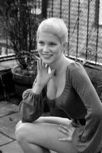 Actress: Annie Belle: End of Innocence': Annie Belle her lose will be the star