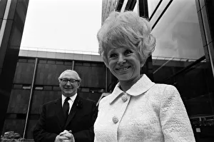 Actress Barbara Windsor visits the Birmingham Evening Mail office. 25th September 1968