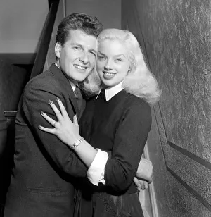Relationship Prints: Actress Diana Dors with her husband Dennis Gittins at Blackpool. July 1953 D3870-001