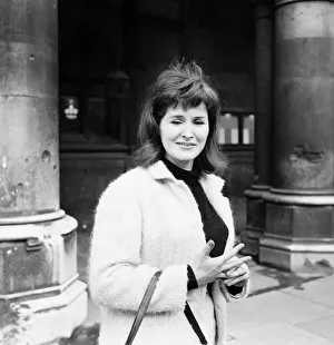 Actress Eileen Fox a. k. a. Kerry Marsh pictured outside Law Courts in London after