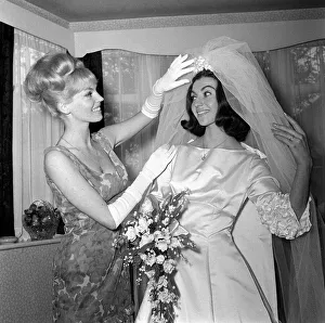 Actress Jean Collins with sister Marion prepares for 1965 wedding to Peter