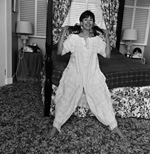 01475 Prints: Actress Nanette Newman at her home in Virginia Water, Surrey