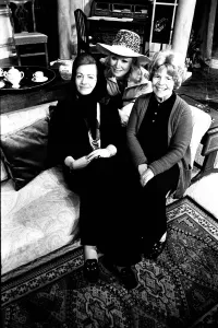 00481 Prints: Actress Patricia Hayes with some of the cast of Relative Values at the Theatre Royal