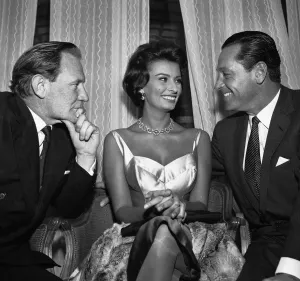 Core200 Prints: Actress Sophia Loren with Trevor Howard and William Holden October 1957