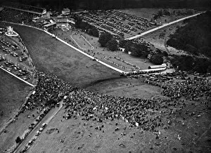 Images Dated 3rd July 2012: Aerial view of Glorious Goodwood, 2nd August 1923