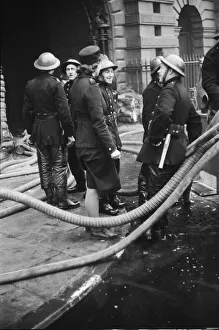 01498 Prints: AFS Gillian Tanner seen here at the Taylor Depositary fire who was awarded the George