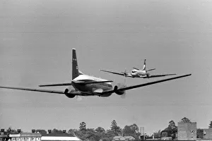 00132 Prints: Aircraft Hawker Siddeley 748 August 1964 - 2 Hawker Siddeley 748