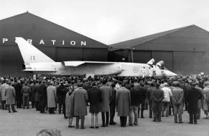 00050 Prints: Aircraft TSR2 after arrival at Walton in Lancashire February 1965 P004651