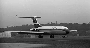 Plane Prints: Aircraft Vickers VC10 in BOAC colours July 1962 rolls on to the runway for