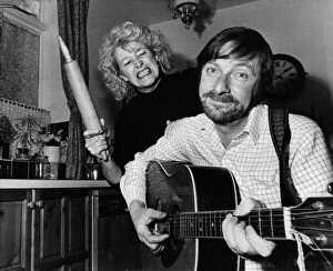 Images Dated 1st June 1989: Alan Hull of Lindisfarne at home with his wife Pat. 01 / 06 / 89