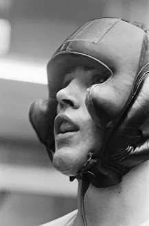 Alan Minter (born 17 August 1951) is a British former professional boxer who competed