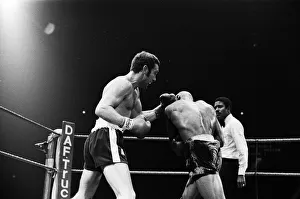 Alan Minter vs. Marvin Hagler, WBA and WBC world middleweight title fight, Wembley Arena