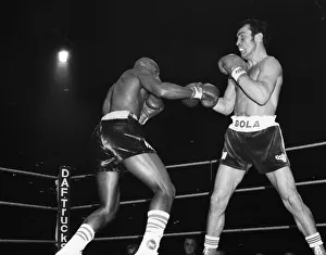 01303 Prints: Alan Minter vs. Marvin Hagler, WBA and WBC world middleweight title fight, Wembley Arena